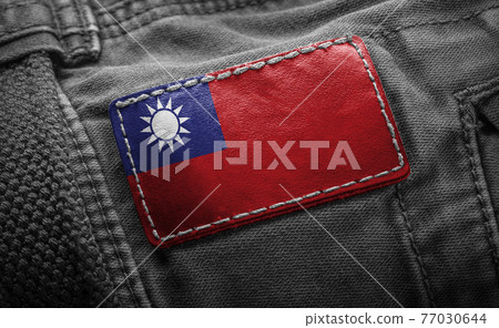 Tag on dark clothing in the form of the flag of the Taiwan Tag on dark clothing in the form of the flag of the Taiwan 77030644