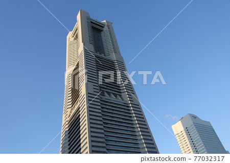 地標塔仰望 地標塔仰望 77032317
