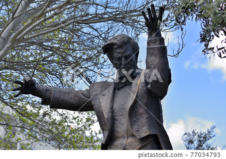 Monument of conductor and composer Niyazi in Baku 77034793