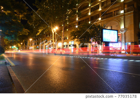 Street Uzeyir Hacibeyov evening.Baku,Azerbaijan Street Uzeyir Hacibeyov evening.Baku,Azerbaijan 77035178