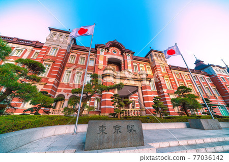 Tokyo cityscape of Japan Overlooking the red brick station building of Tokyo Station Tokyo cityscape of Japan Overlooking the red brick station building of Tokyo Station 77036142