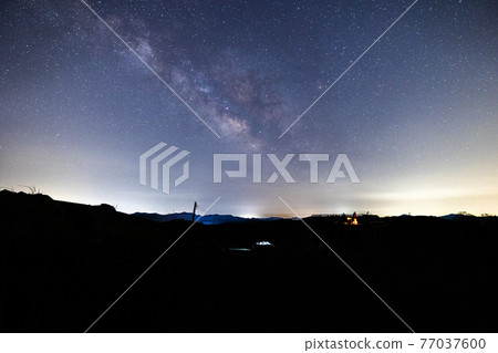 《Akiyoshidai, Yamaguchi Prefecture》 Milky Way from Akiyoshidai 《Akiyoshidai, Yamaguchi Prefecture》 Milky Way from Akiyoshidai 77037600