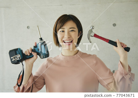 女生 女孩 女性 77043671
