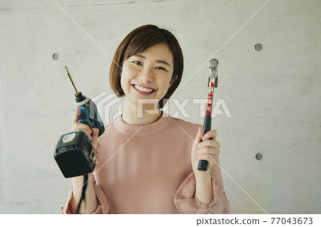女生 女孩 女性 77043673