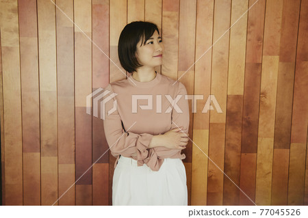 女生 女孩 女性 77045526