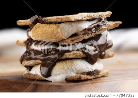 S'more【美加傳統甜點】 77047352