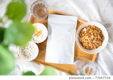 Supplement image Supplement image 77047539