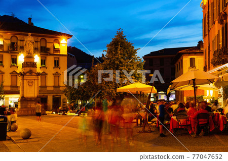 Night view of Italian city of Como Night view of Italian city of Como 77047652