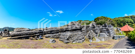 七塚石灰岩洞奇石化石森林全景[長崎縣西海市] 77048269
