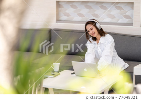 Worcation resort music headphones Worcation resort music headphones 77049321