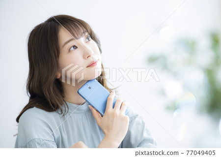 Female smartphone smartphone (adobe RGB) 77049405