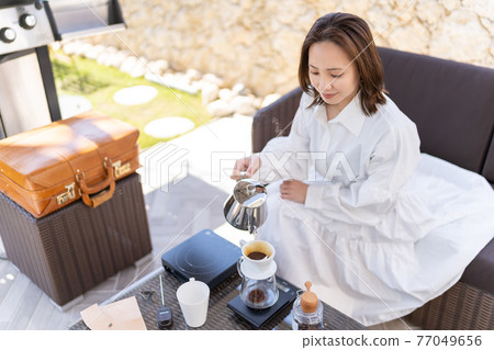 Worcation coffee break hand drip Worcation coffee break hand drip 77049656