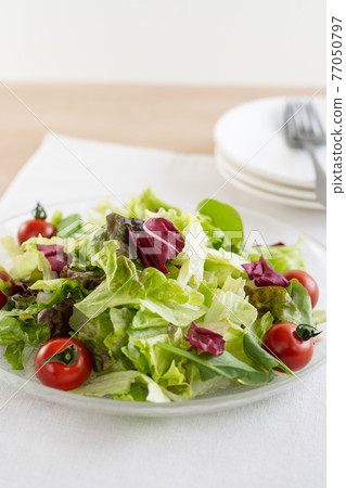 A salad A salad 77050797