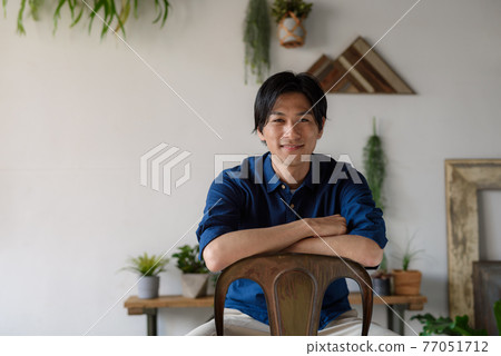 Male portrait　 77051712