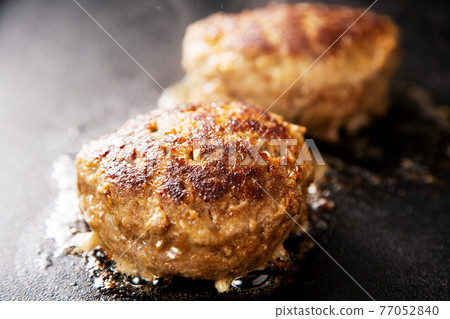 Hamburger demiglace hamburger hamburger steak gravy 77052840