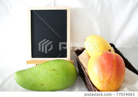 Several types of mango and blackboard Several types of mango and blackboard 77054063