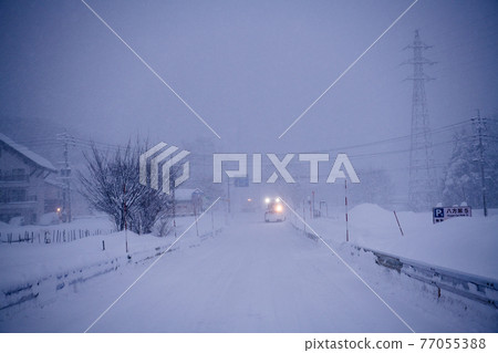 長野縣白馬村的雪景 長野縣白馬村的雪景 77055388