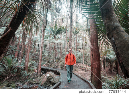 Tramping Tramping 77055444