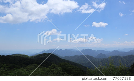 Mountain  77057158
