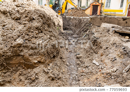 Laying new communications. Repair work in the courtyard. Laying new communications. Repair work in the courtyard. 77059693