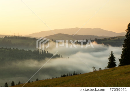 Beautiful scenery of the mountain range 77059951