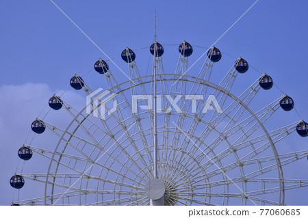 Ferris wheel  77060685