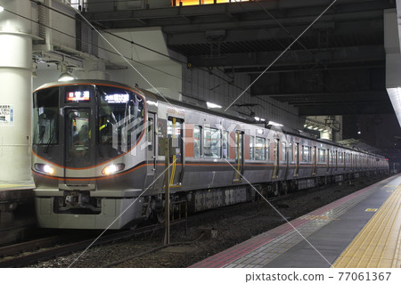 [JR-O] Osaka Loop Line 323 Series Train (Operates on the Osaka Loop Line) 77061367