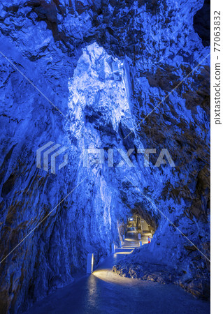 Ryusendo Cave in Iwaizumi Town, Iwate Prefecture (Moon Palace) 77063832