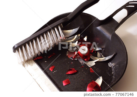 Broken Bauble Cleanup Broken Bauble Cleanup 77067146