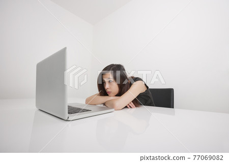 Pretty asian girl in the UK Pretty asian girl in the UK 77069082