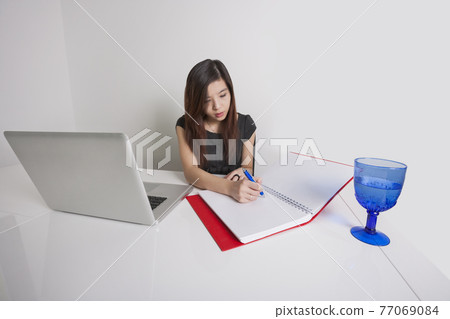 Pretty asian girl in the UK Pretty asian girl in the UK 77069084
