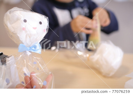 6月與孩子一起製作的時尚可愛的Teru Teru Bozu 6月與孩子一起製作的時尚可愛的Teru Teru Bozu 77076259