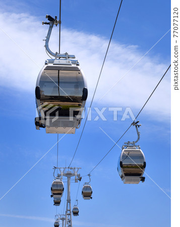 Ropeway "YOKOHAMA AIR CABIN" in Minato Mirai area, Yokohama, Kanagawa Prefecture 77077120