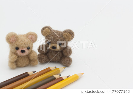 Colored pencil Colored pencil 77077143