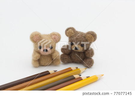 Colored pencil Colored pencil 77077145