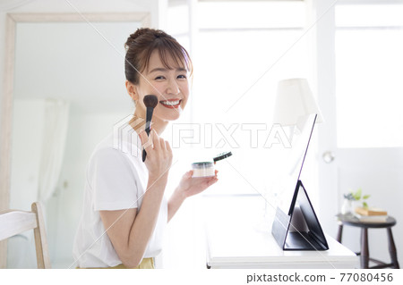 漂亮的小姐來彌補 77080456