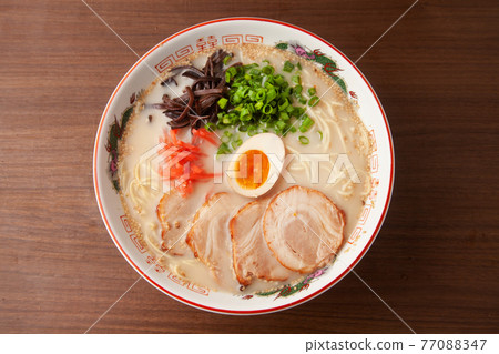 Tonkotsu ramen Tonkotsu ramen 77088347