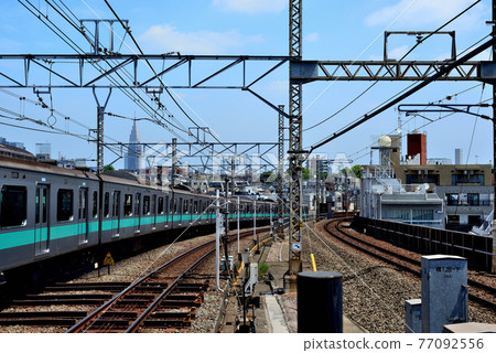 Yoyogi-Uehara Station Odakyu Line, Chiyoda Line, various vehicles Yoyogi-Uehara Station Odakyu Line, Chiyoda Line, various vehicles 77092556