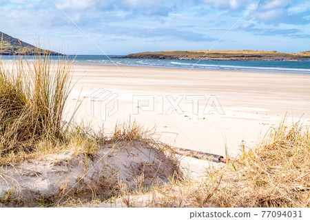 The dunes at Portnoo, Narin, beach in County Donegal, Ireland. 77094031