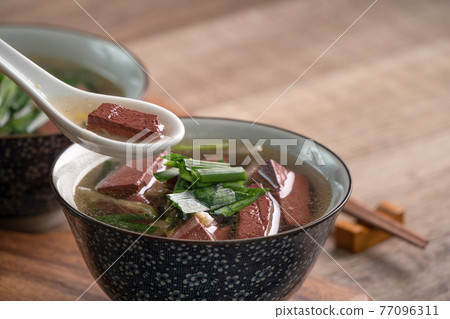 豬血湯 豬血 湯 Pig blood soup 豚の血豆腐汁 血豆腐 77096311