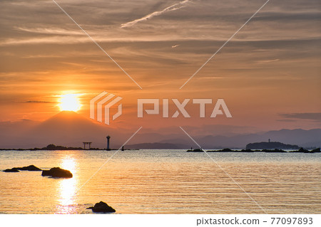 Sunset of Hayama 77097893