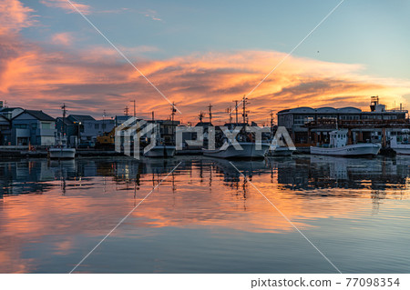 燒津港黃昏 77098354