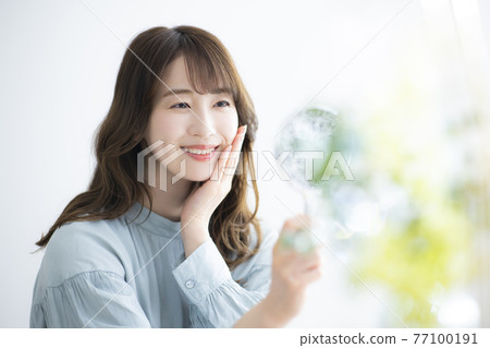 女性美容上午(Adobe RGB的) 女性美容上午(Adobe RGB的) 77100191