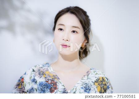 女人早上美女 女人早上美女 77100581