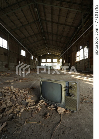 Ruins, abandoned factory, factory ruins, abandoned plant 77101765