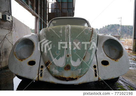 Ruins, scrapped car, grass hiro, scrapped car body, grassy hero, retro car, classic car, beetle, Wagenbus Ruins, scrapped car, grass hiro, scrapped car body, grassy hero, retro car, classic car, beetle, Wagenbus 77102198