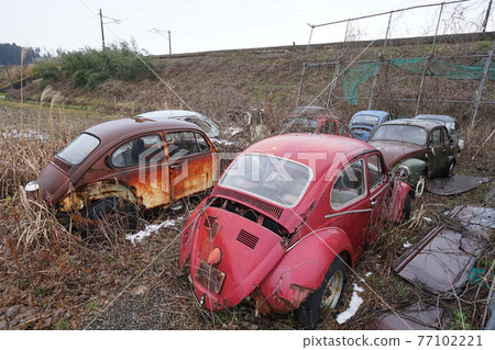 廢墟、報廢汽車、草hiro、報廢車身、草地英雄、復古車、老爺車、甲殼蟲、Wagenbus 廢墟、報廢汽車、草hiro、報廢車身、草地英雄、復古車、老爺車、甲殼蟲、Wagenbus 77102221