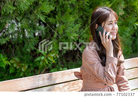 lifestyle women relaxation walk lifestyle women relaxation walk 77102337