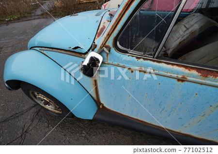 廢墟、報廢汽車、草hiro、報廢車身、草地英雄、復古車、老爺車、甲殼蟲、Wagenbus 廢墟、報廢汽車、草hiro、報廢車身、草地英雄、復古車、老爺車、甲殼蟲、Wagenbus 77102512