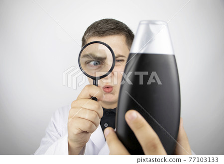 The allergist doctor examines the shampoo and finds harmful substances in the composition. The laboratory worker grimaces and shows that this shampoo is not recommended for use. The allergist doctor examines the shampoo and finds harmful substances in the composition. The laboratory worker grimaces and shows that this shampoo is not recommended for use. 77103133